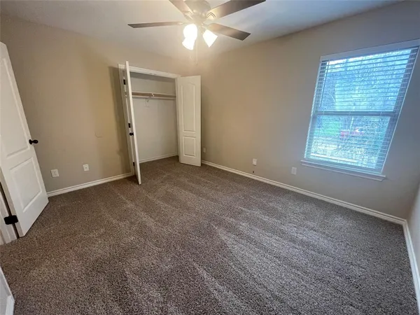 $1,650 | 3829 Branch Way, Benbrook, TX 76116