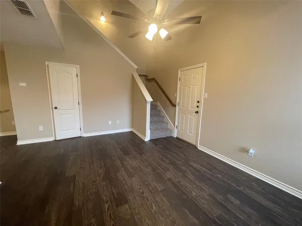$1,650 | 3829 Branch Way, Benbrook, TX 76116