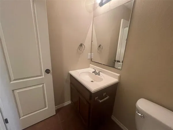 $1,650 | 3829 Branch Way, Benbrook, TX 76116