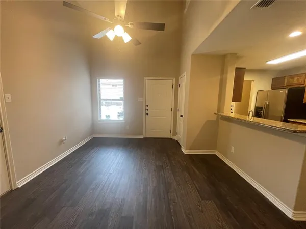 $1,650 | 3829 Branch Way, Benbrook, TX 76116
