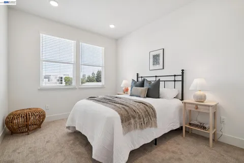 $998,000 | 472 Diller Street, Alameda, CA 94501