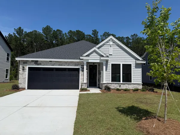 $459,000 | 224 Creek Pointe Drive, Moncks Corner, SC 29461