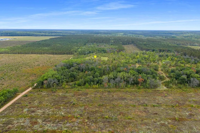 $360,000 | 1628 Road Crivitz Wi 54114, Crivitz, WI 54114