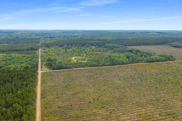 $360,000 | 1628 Road Crivitz Wi 54114, Crivitz, WI 54114