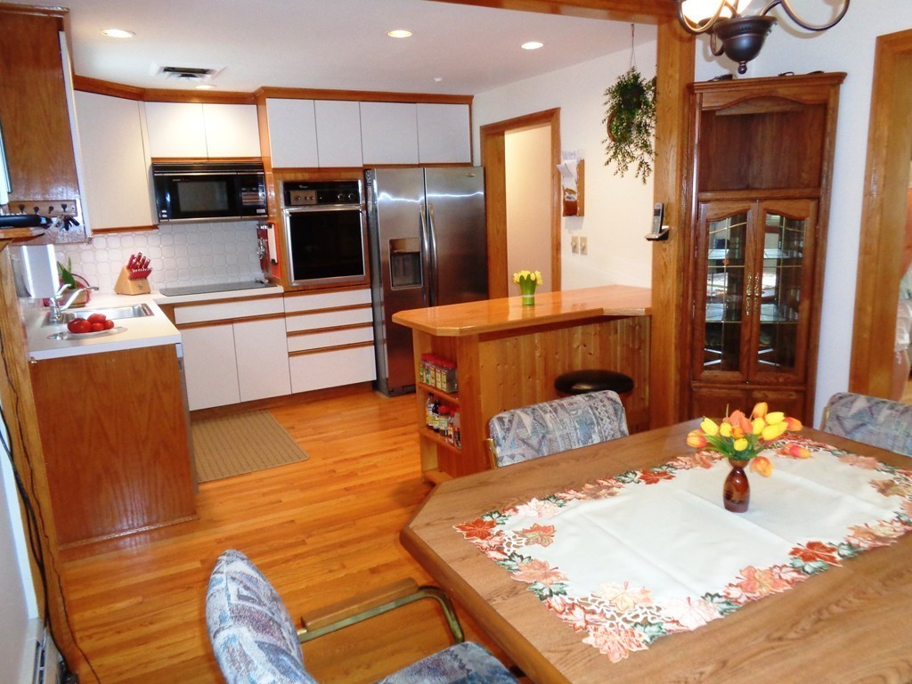 39 Althea Road Randolph, MA 02368 - Photo 6 of 29 Gallery Image 6