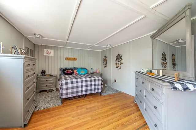 $145,000 | 10 Riverside Avenue, Mexico, ME 04257