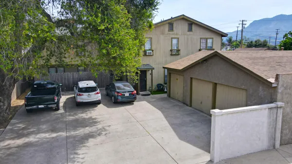 $1,295,000 | 235 North 8th Street, Santa Paula, CA 93060
