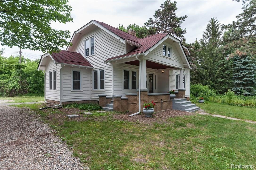 1030 Baldwin Road Lapeer, MI 48446 - Photo 2 of 34 1030 Baldwin-29.jpg