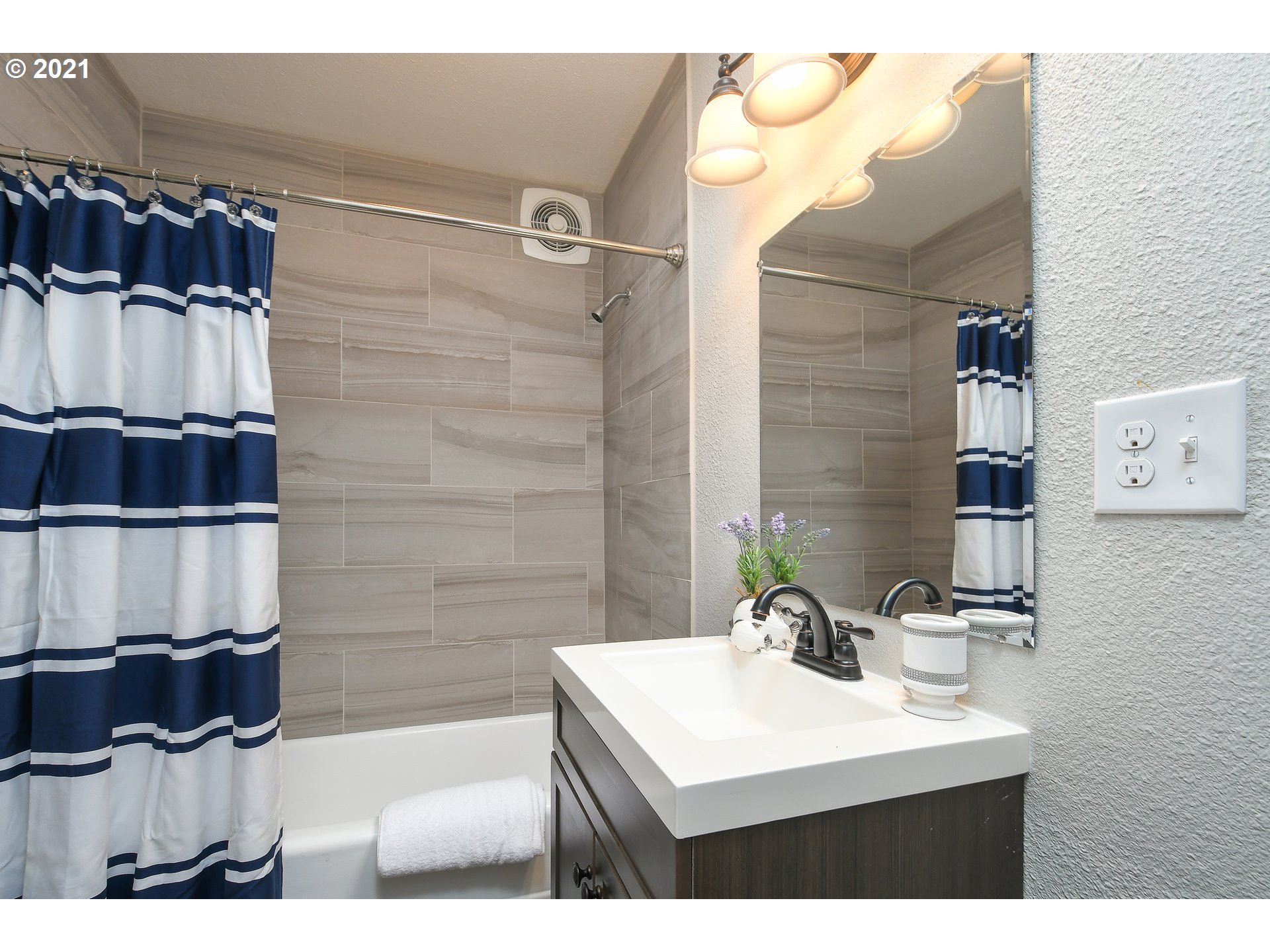 730 Northeast Birch Street Camas, WA 98607 - Photo 14 of 27 Gallery Image 14