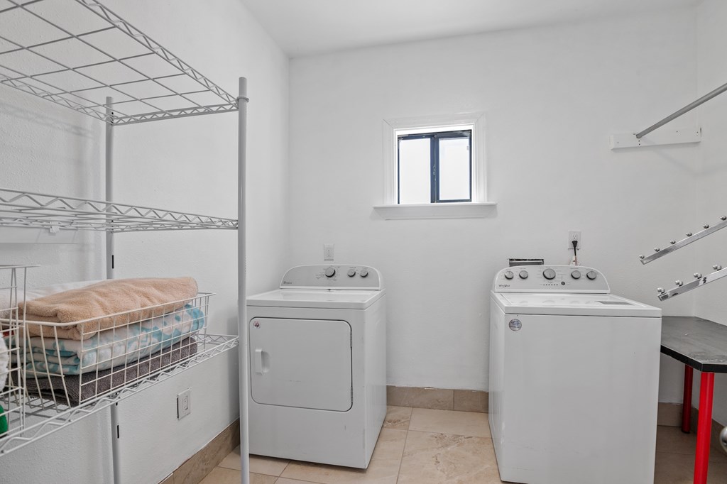 288.000000 Kroll Road Harper, TX 78631 - Photo 15 of 49 Laundry in Primary