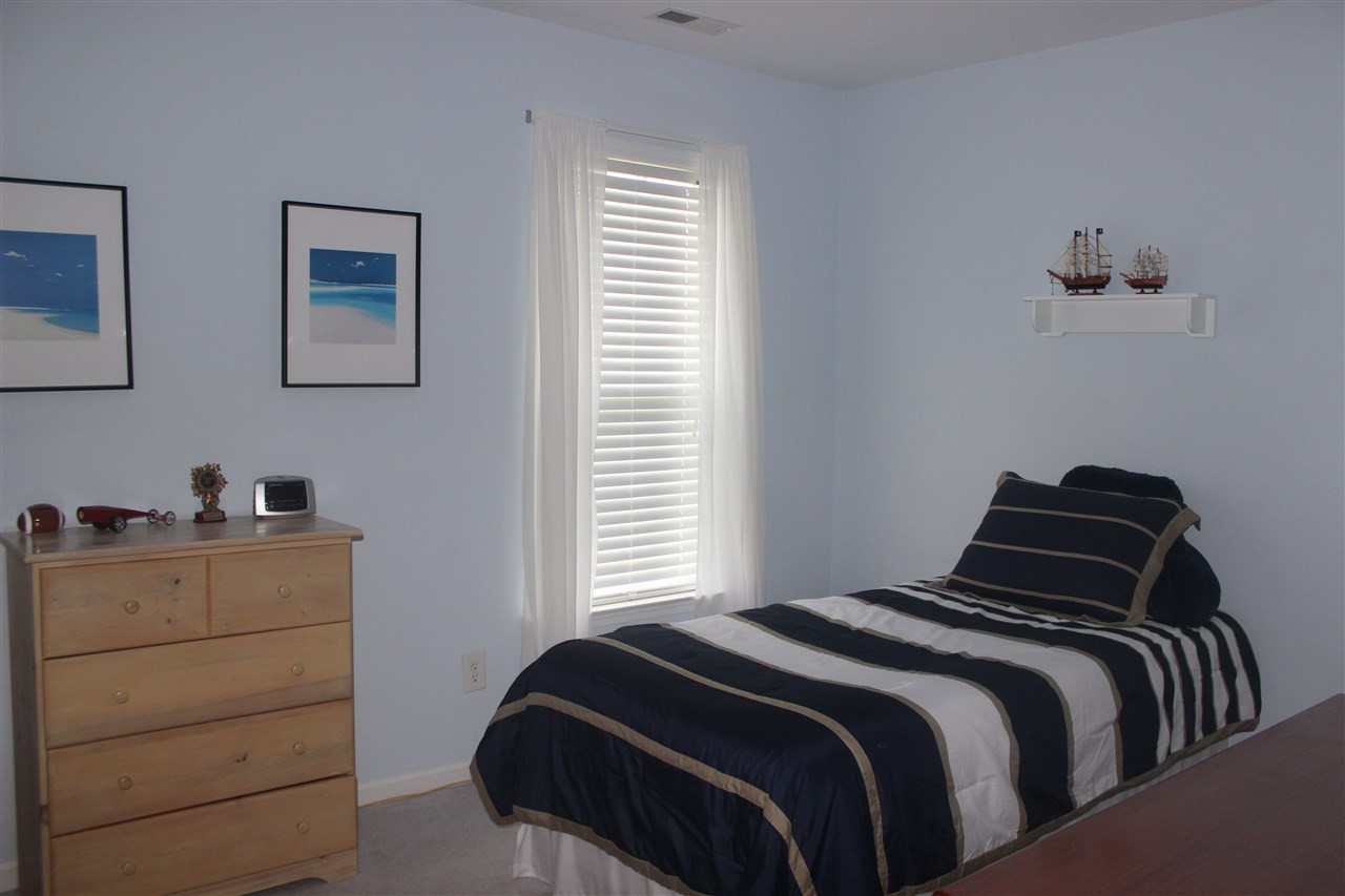 7514 Silver View Lane Raleigh, NC 27613 - Photo 23 of 25 Bedroom
