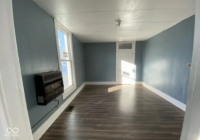 $695 | 529 West Washington Street, Unit 2, Shelbyville, IN 46176