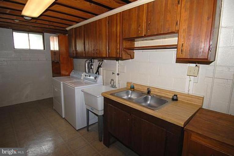 14107 Grayson Road Woodbridge, VA 22191 - Photo 17 of 17 Laundry Room