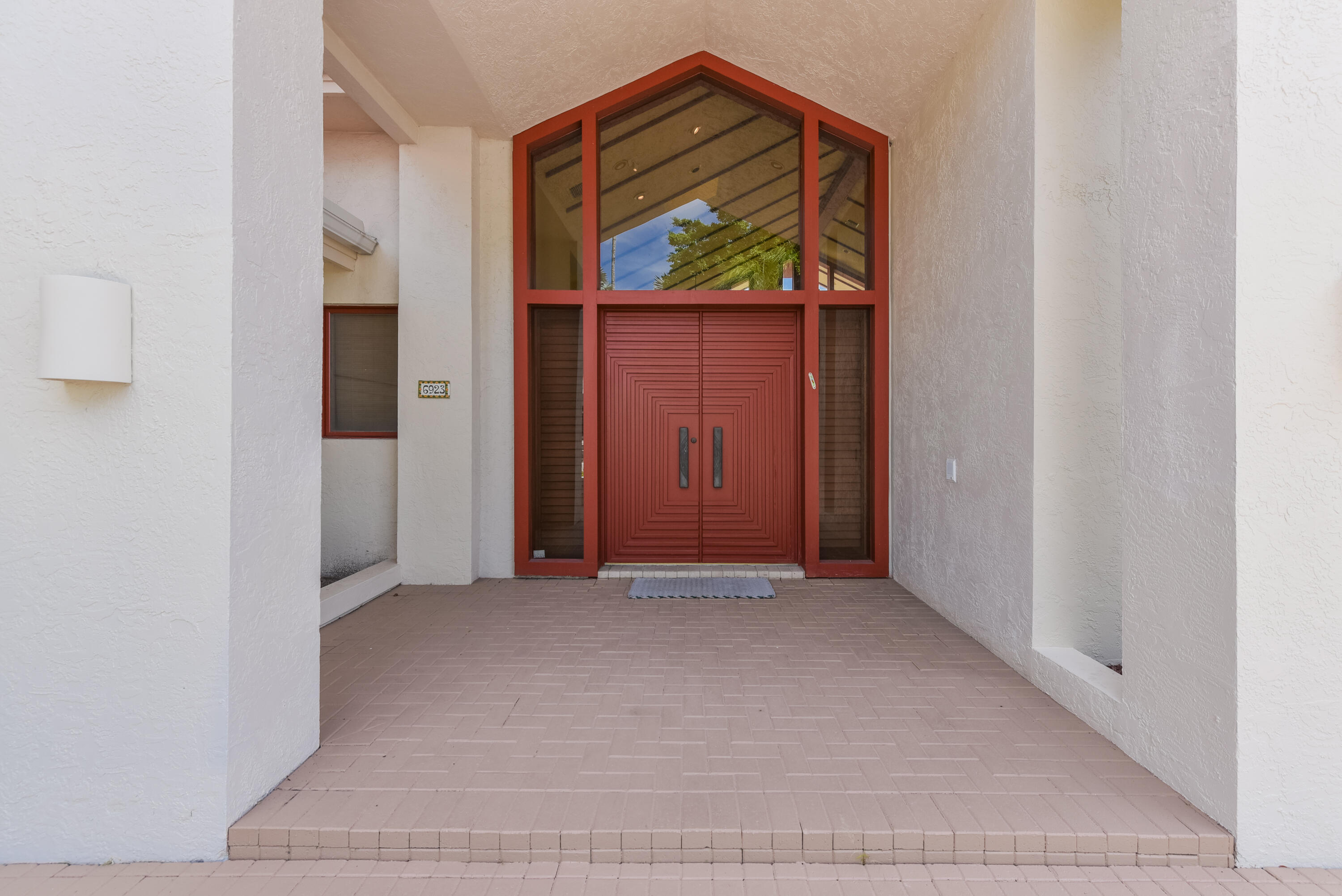 6923 Queenferry Circle Boca Raton, FL 33496 - Photo 2 of 82 entrance