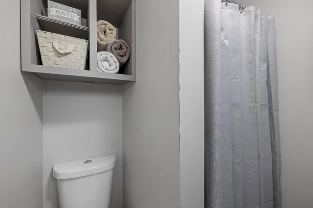 $1,899 | 792 Grove Street, Unit 4, Manchester, NH 03103