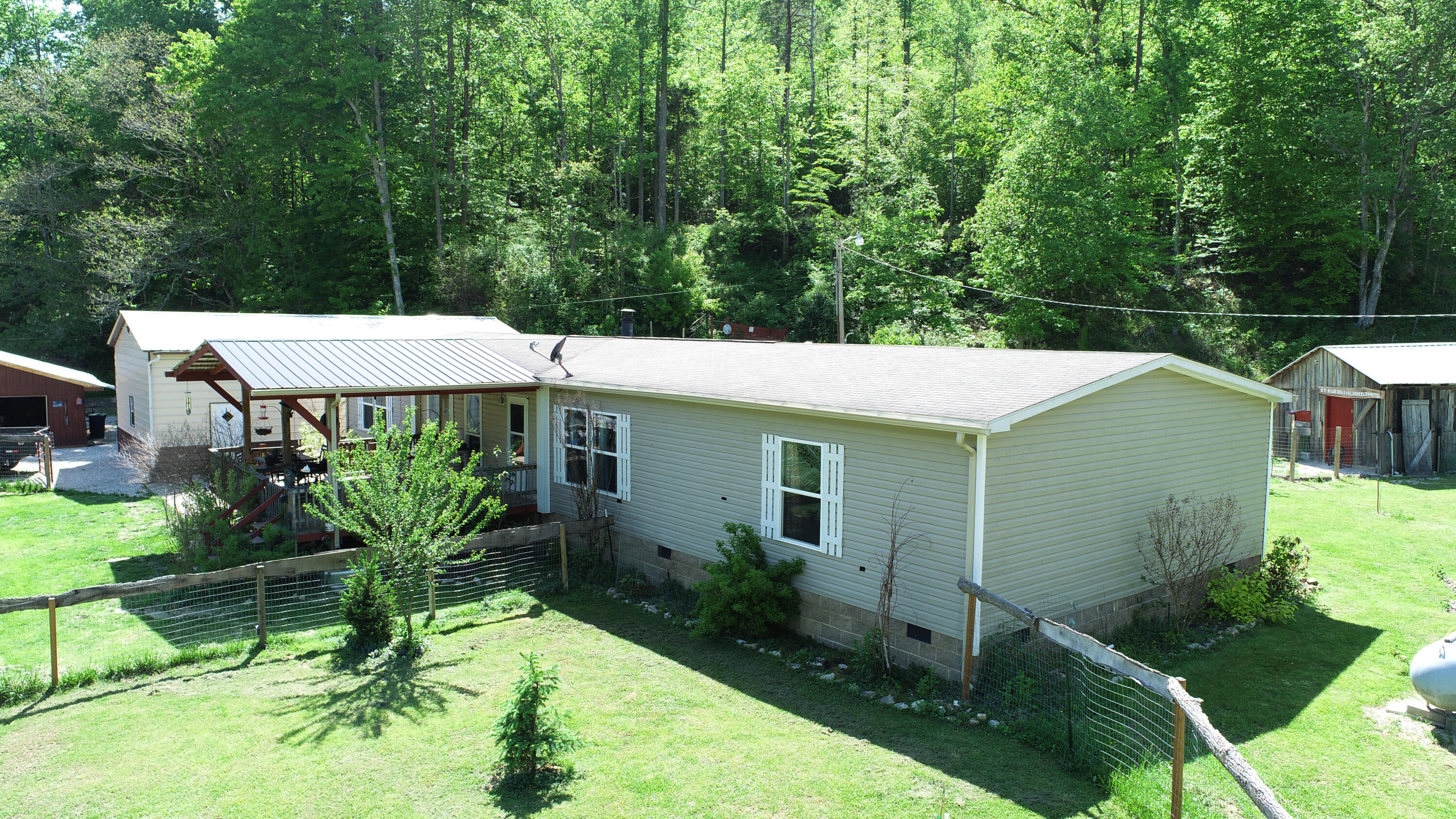 3425 Fitchburg Road Ravenna, KY 40472 - Photo 50 of 76 Side view!