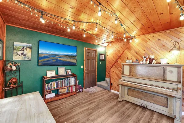 $529,000 | 429 Doriann Drive, Cascade, ID 83611