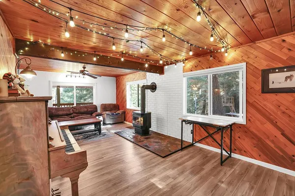 $529,000 | 429 Doriann Drive, Cascade, ID 83611