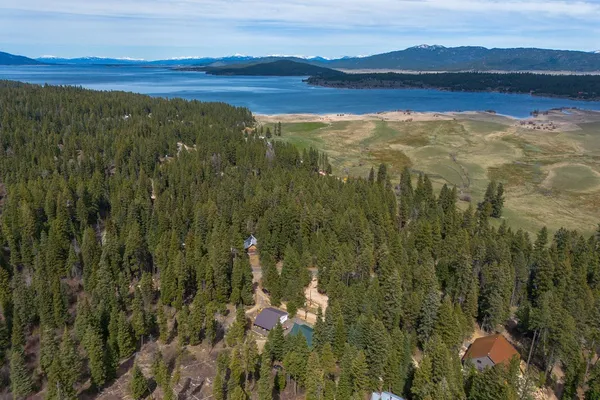 $529,000 | 429 Doriann Drive, Cascade, ID 83611