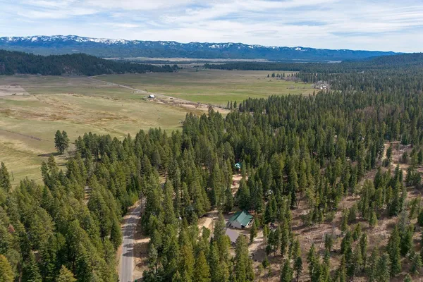 $529,000 | 429 Doriann Drive, Cascade, ID 83611
