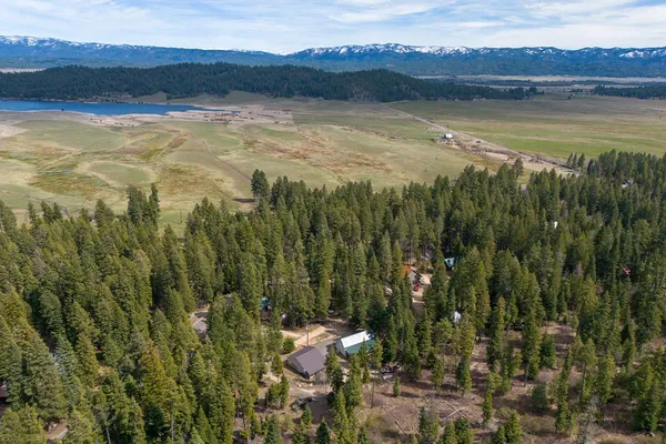 $529,000 | 429 Doriann Drive, Cascade, ID 83611