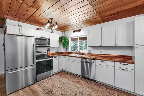 $529,000 | 429 Doriann Drive, Cascade, ID 83611