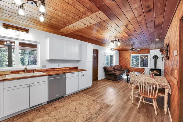 $529,000 | 429 Doriann Drive, Cascade, ID 83611