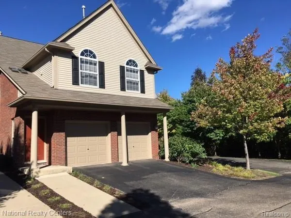 $2,400 | 28346 Carlton Way Drive, Novi, MI 48377