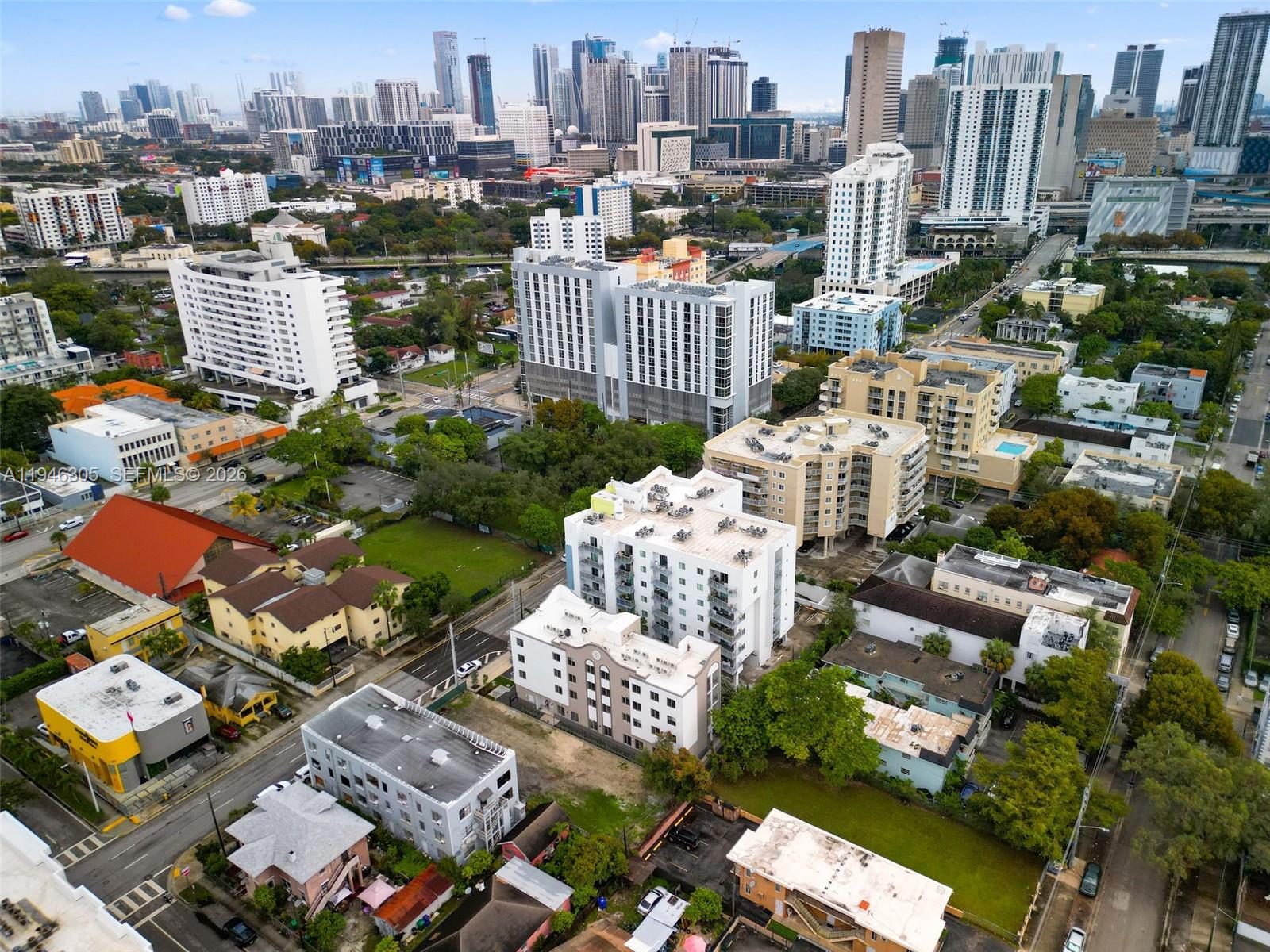 650 Southwest 1st Street, Unit 406 Miami, FL 33130 - Photo 28 of 33