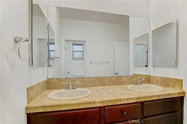 $1,050,000 | 14219 Ryan, Eastvale, CA 92880