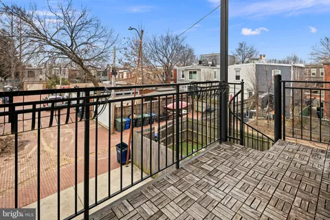 $860,000 | 330 16th Street Southeast, Unit 2, Washington, DC 20003