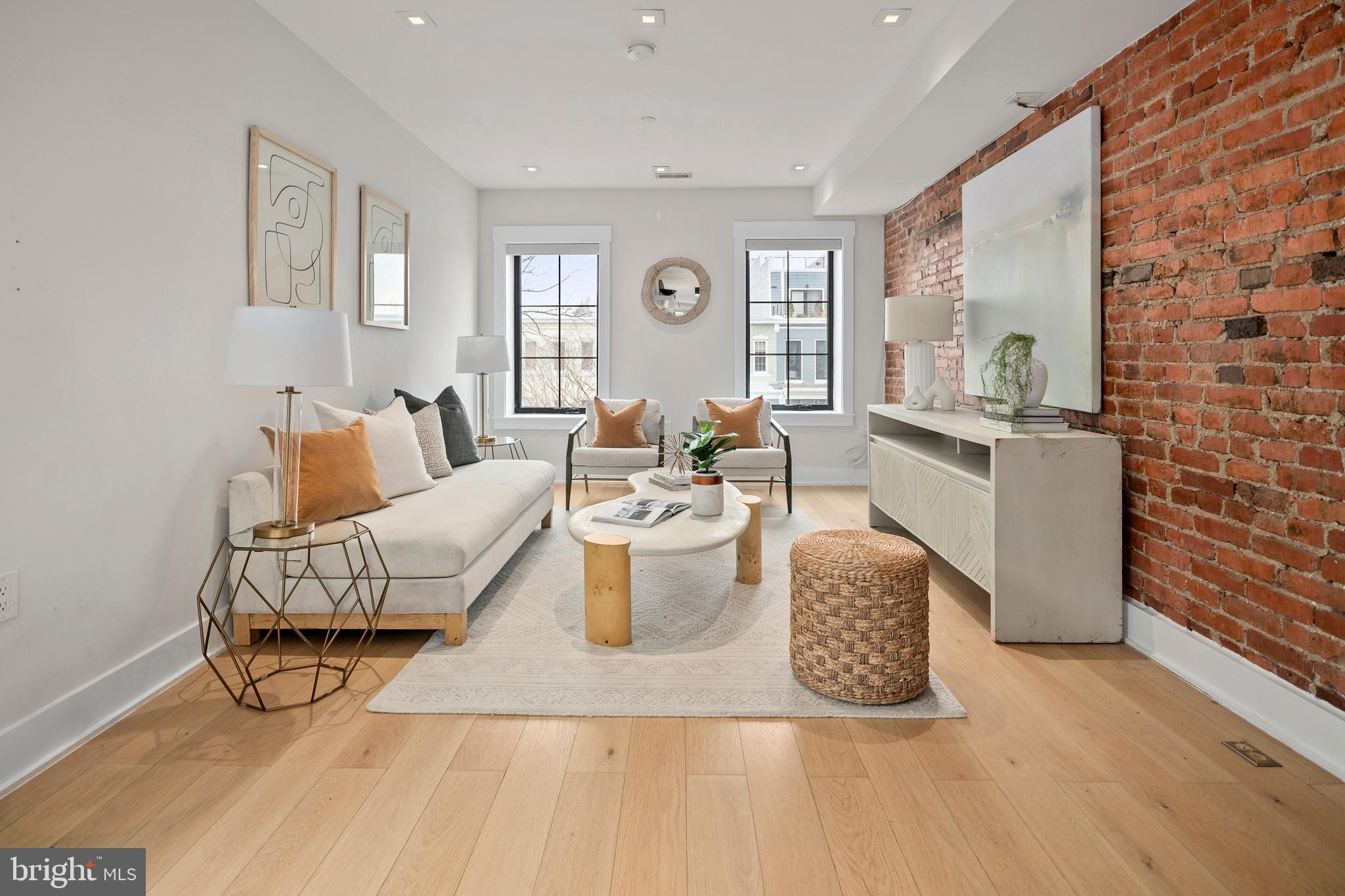 330 16th Street Southeast, Unit 2 Washington, DC 20003 - Photo 18 of 45 Spacious Den or Potential Third Bedroom