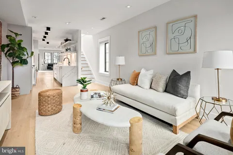 $885,000 | 330 16th Street Southeast, Unit 2, Washington, DC 20003