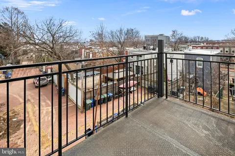 $860,000 | 330 16th Street Southeast, Unit 2, Washington, DC 20003