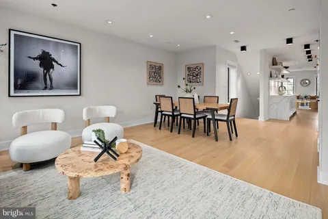 $885,000 | 330 16th Street Southeast, Unit 2, Washington, DC 20003