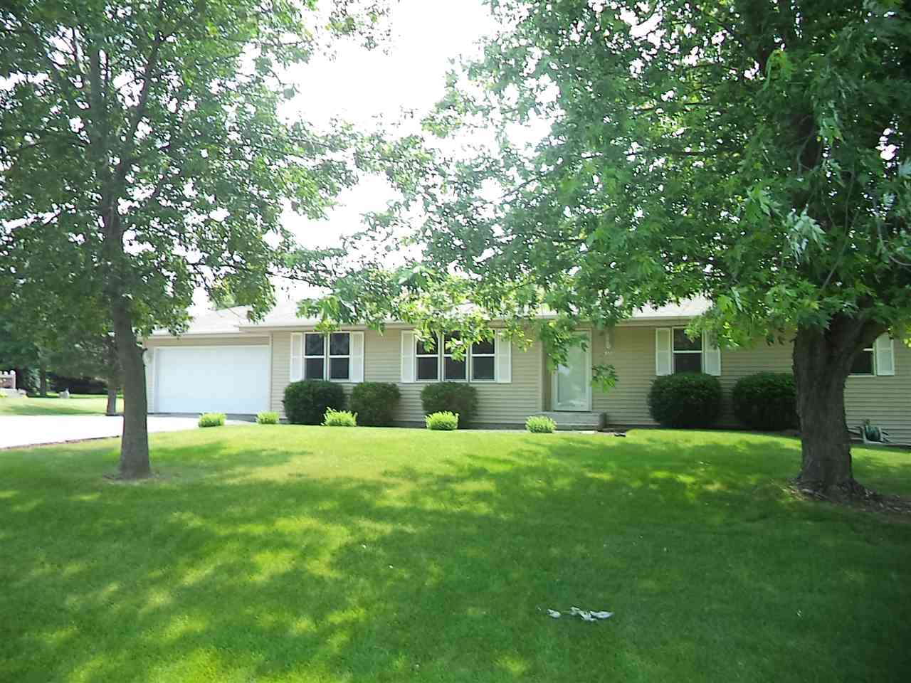 6333 Upper Ridge Way Roscoe, IL 61073 - Photo 5 of 24 Gallery Image 5