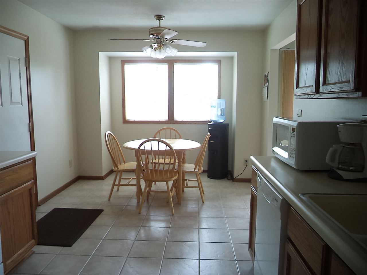 6333 Upper Ridge Way Roscoe, IL 61073 - Photo 10 of 24 Gallery Image 10