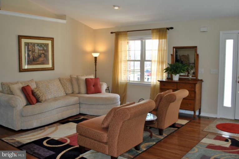 2351 Courthouse Road Stafford, VA 22554 - Photo 14 of 30 Living Room