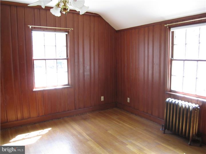 23 Edgewood Road Yardley, PA 19067 - Photo 12 of 24 Gallery Image 12