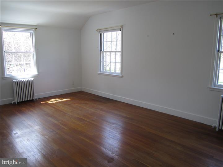 23 Edgewood Road Yardley, PA 19067 - Photo 13 of 24 Gallery Image 13