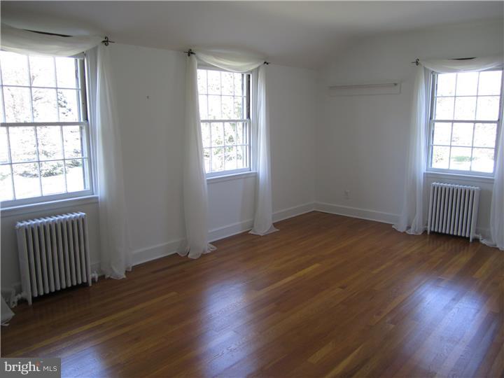 23 Edgewood Road Yardley, PA 19067 - Photo 14 of 24 Gallery Image 14
