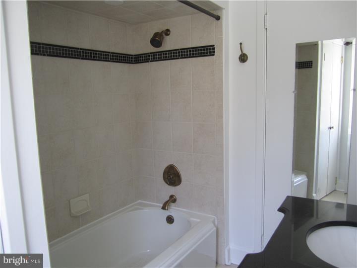 23 Edgewood Road Yardley, PA 19067 - Photo 17 of 24 Gallery Image 17