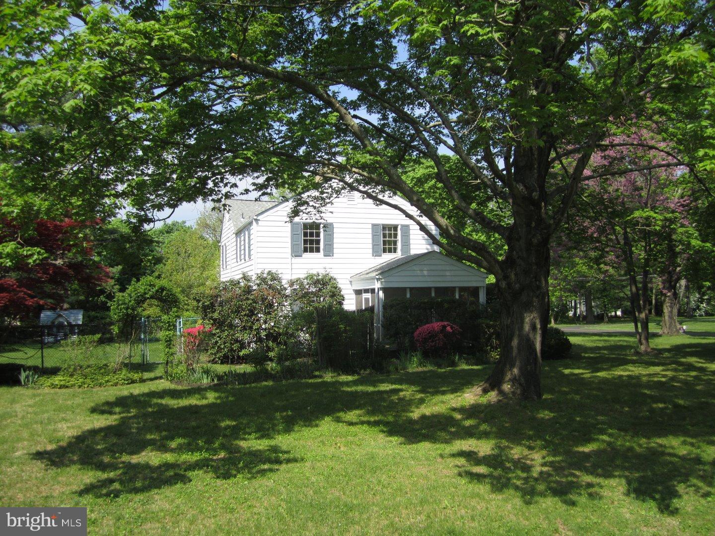 23 Edgewood Road Yardley, PA 19067 - Photo 21 of 24 Gallery Image 21