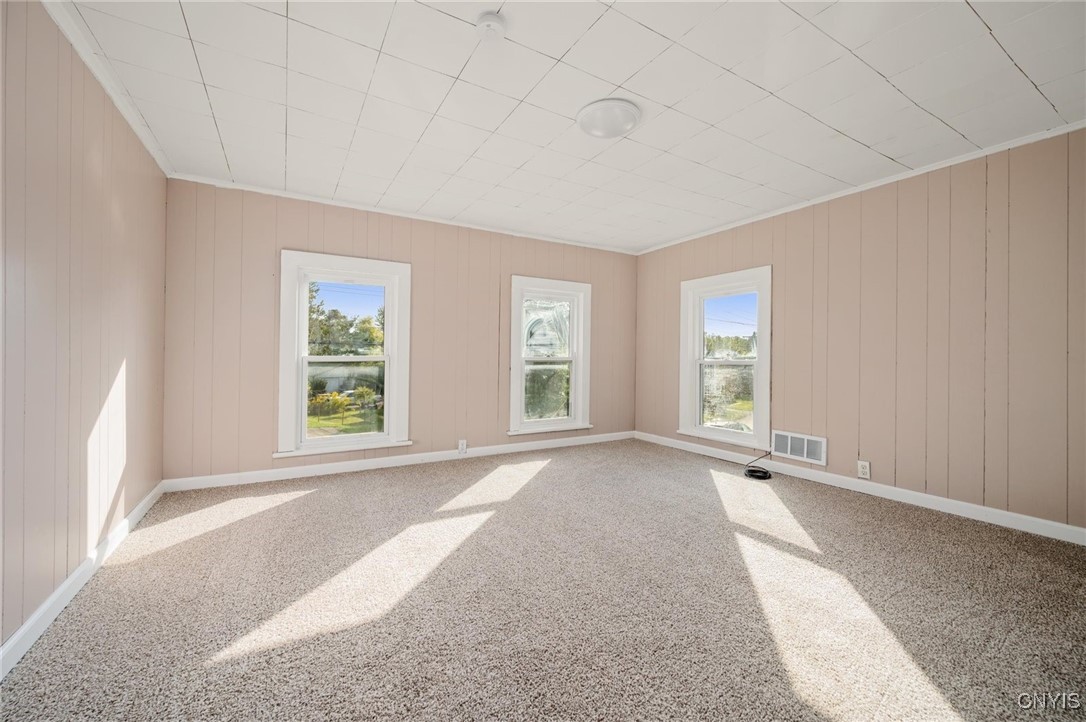 136 Osborne Street Auburn, NY 13021 - Photo 21 of 37