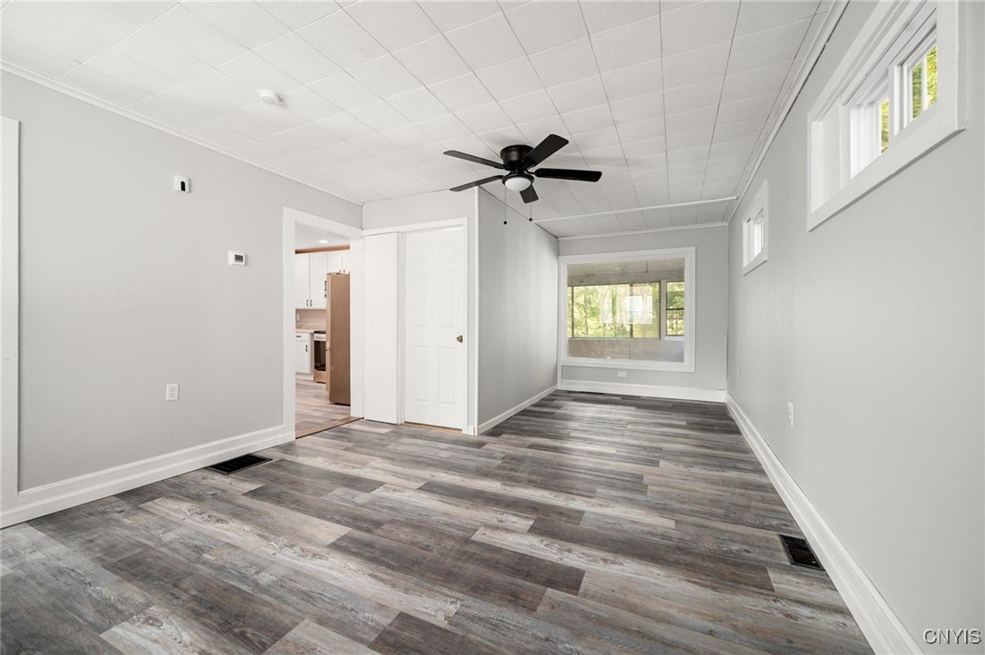 136 Osborne Street Auburn, NY 13021 - Photo 7 of 37