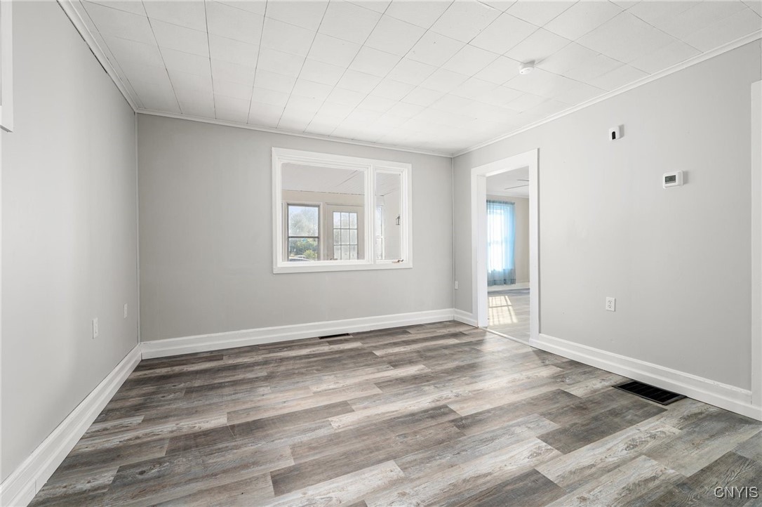 136 Osborne Street Auburn, NY 13021 - Photo 8 of 37