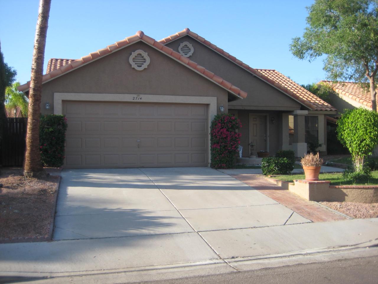 2714 East Rockledge Road Phoenix, AZ 85048 - Photo 3 of 27 front3