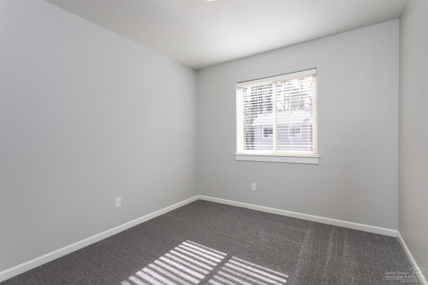20257 Badger Road Bend, OR 97702 - Photo 17 of 25 Additional Photo