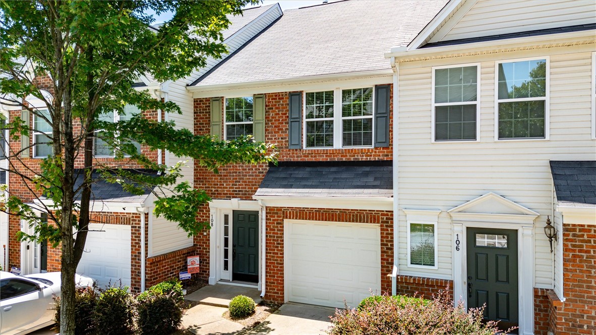 108 Awendaw Way Greenville, SC 29607 - Photo 2 of 29