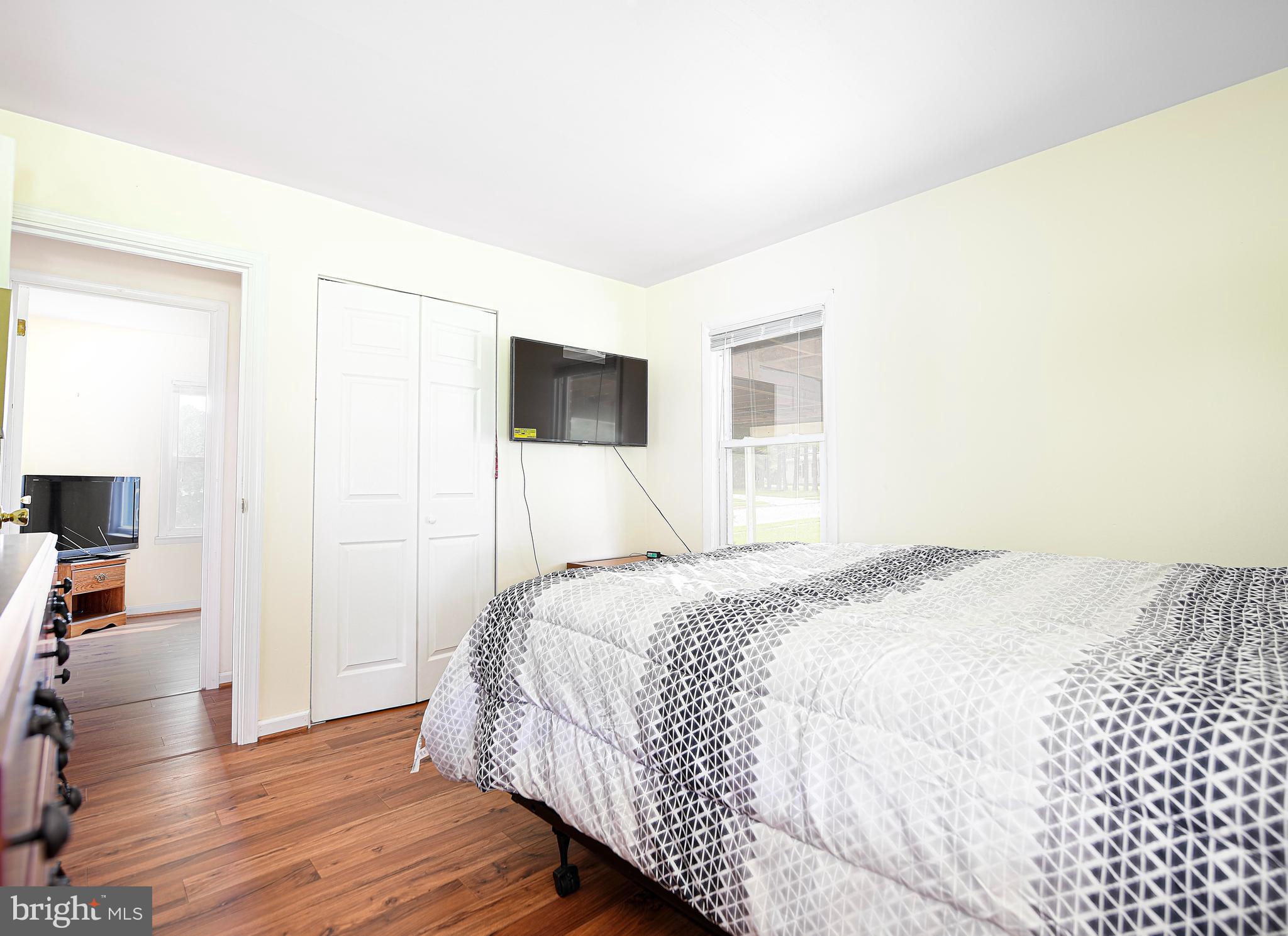 323 Walgrove Road Reisterstown, MD 21136 - Photo 15 of 26 Additional view of primary bedroom